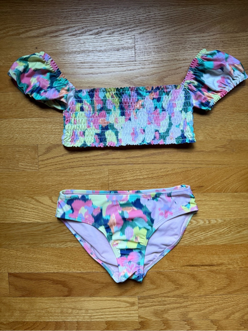GAP Kids Floral Print 2-piece / cap sleeve swimsuit bikini Sz M